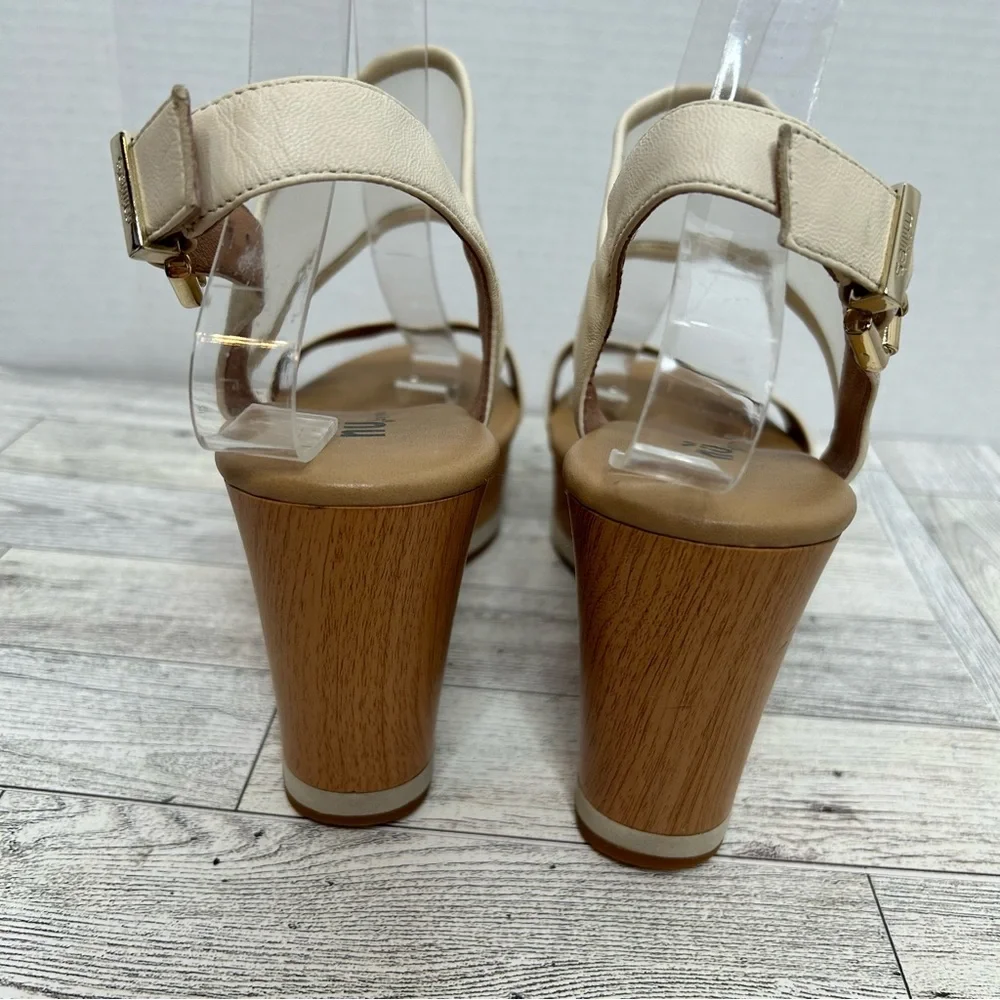Nu by Neo cream platform sandals size 9